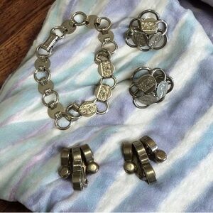 Sarah Coventry Set & Earrings